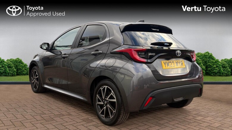 Toyota Yaris 1.5 Hybrid Design 5dr CVT Hybrid Hatchback